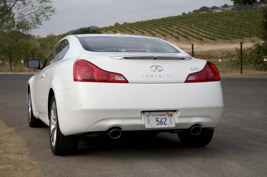  Infiniti G37x Coupe 2009 года  (фото 14 из 16)